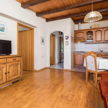 Apartamento In With Kitchen Lovran